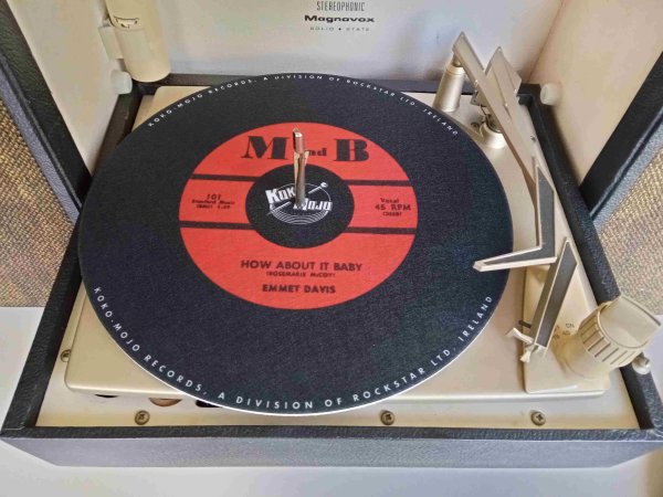 Slipmat Emmet Davis – How About It Baby  M and B 101
